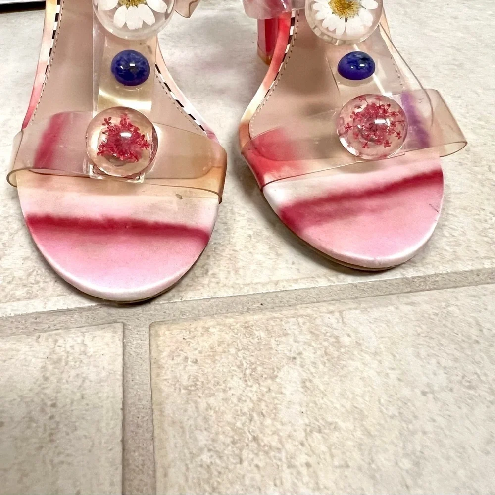 Betsey Johnson step out